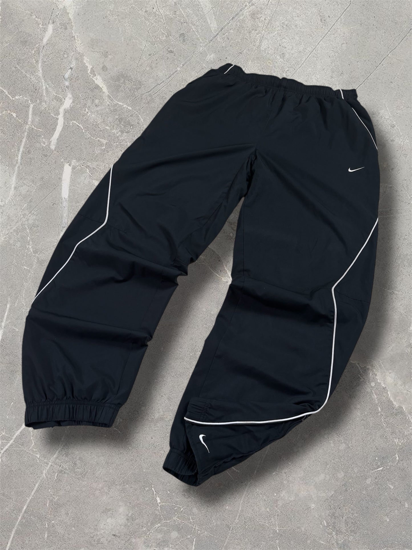 Nike Trackpant schwarz (L)